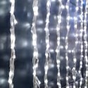 Cortina de 768 LEDs de luz fría exterior y efecto lluvia 200 x 150