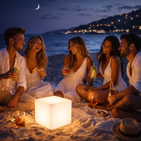 Lámpara geométrica LED RGB exterior solar y recargable | Fábrica Tu Lámpara