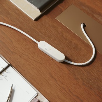 Regulador táctil universal para lámparas de mesa LED e incandescentes