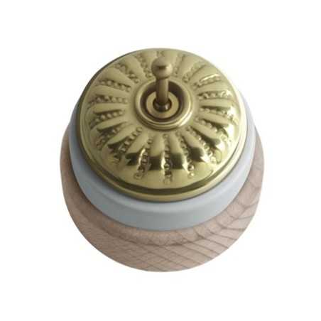 Conmutador porcelana base madera natural tapa grabada oro