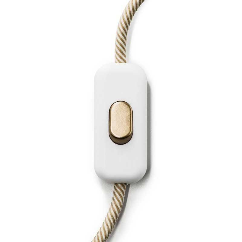 Conexiones, clavijas e interruptores